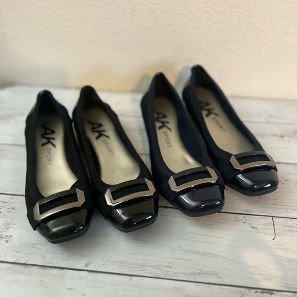 Anne Klein Sport Women's Ulivera Ballet Flat Navy and black set of 2 Size 6 - Picture 1 of 9